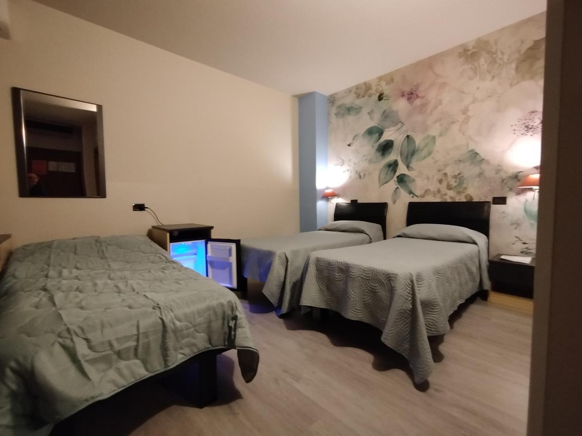 Hotel Milano San Giovanni Lupatoto Zimmer foto