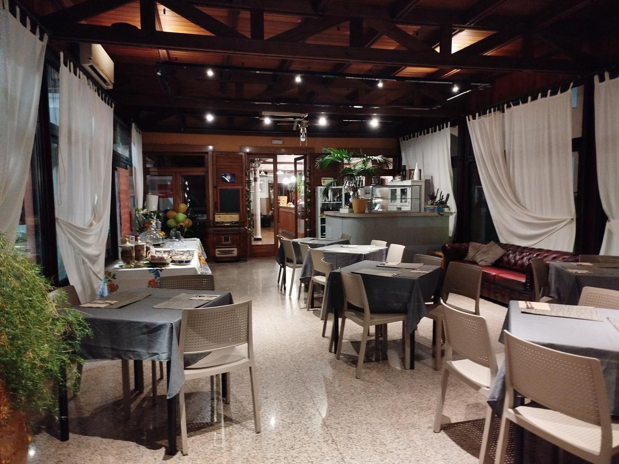Hotel Milano San Giovanni Lupatoto Exterior foto